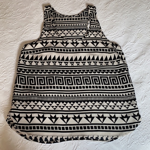 Urban Outfitters Racer Back Tank - Picture 5 of 9